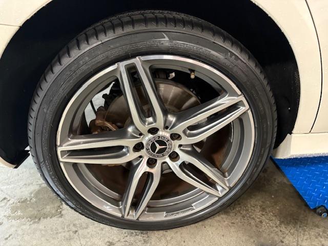 メルセデス・ベンツ　Ｅクラス　ホイール・タイヤ交換