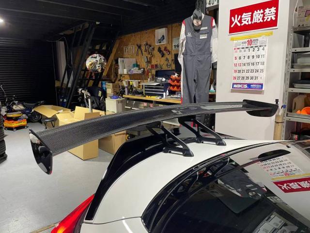 トヨタGR86 エアロパーツ、GTウィング、ドレスアップライト、カーボンボンネット、ステアリング、タイヤ、ホイールマフラー、車高調整
持ち込み　取り付け