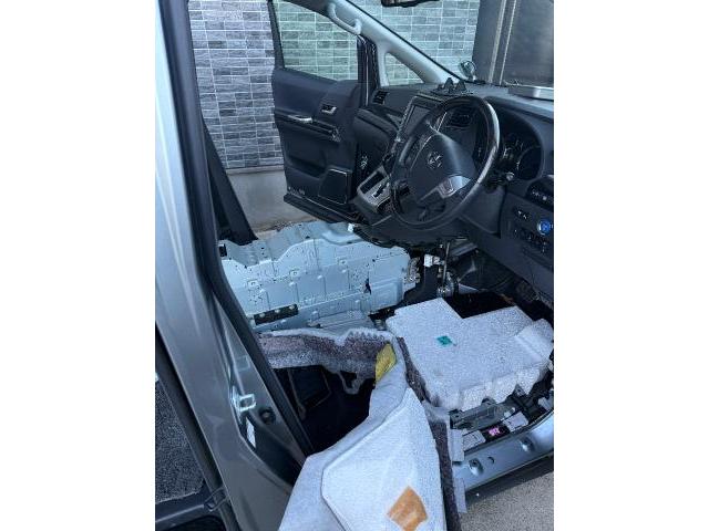 トヨタ 20アルファードハイブリッド 駆動用バッテリー交換 ハイブリッドバッテリー 修理 東京/埼玉/武蔵村山/立川/昭島/所沢/入間/八王子/福生/羽村/東大和/日野/国立