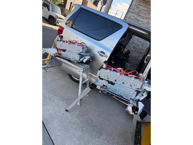 トヨタ 20アルファードハイブリッド 駆動用バッテリー交換 ハイブリッドバッテリー 修理 東京/埼玉/武蔵村山/立川/昭島/所沢/入間/八王子/福生/羽村/東大和/日野/国立