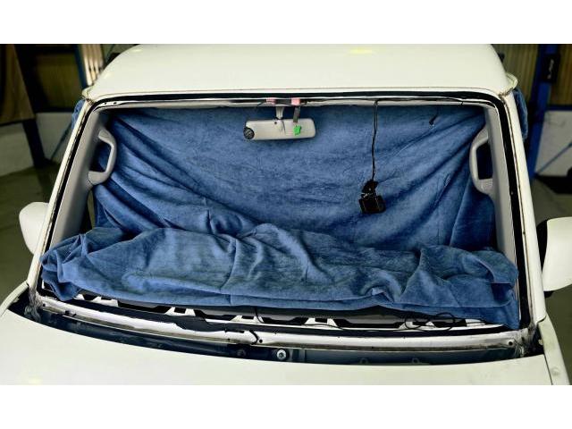 大阪府豊中市　DR17V　クリッパー　フロントガラス交換　GLASSIC