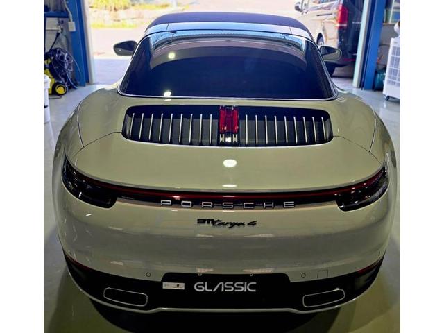 箕面市　ポルシェ　タルガ　９１１　カーフィルム　GLASSIC
