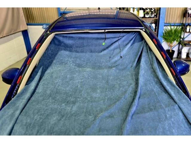 豊中市　GP5　フィットハイブリッド　フロントガラス交換　飛び石　GLASSIC