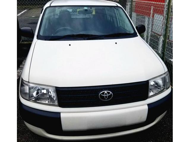 尼崎市　トヨタ　NCP58　プロボックス　フロントガラス交換　GLASSIC