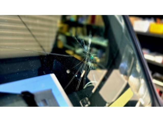 大阪府池田市　ホンダ　JJ1　Ｎ－ＶＡＮ＋スタイル　フロントガラス交換　エーミング　GLASSIC（グラシック）