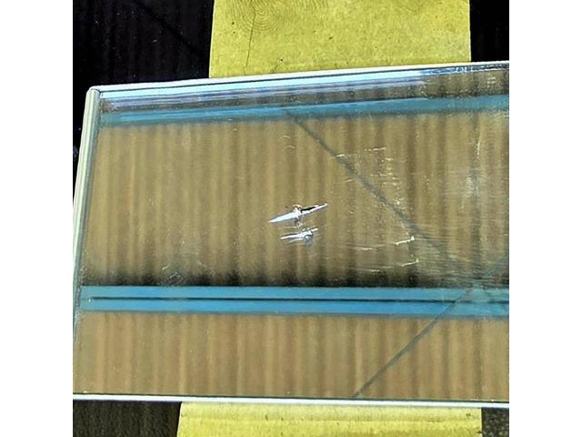 大阪市淀川区　トヨタ　ヴォクシー　フロントガラスリペア　飛び石　GLASSIC（グラシック）