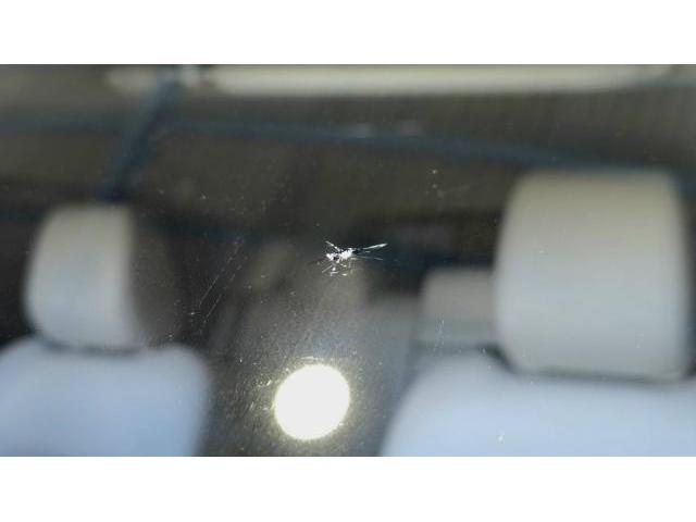 大阪府箕面市　マツダ　ＣＸ－６０　飛び石　フロントガラスリペア　GLASSIC（グラシック）