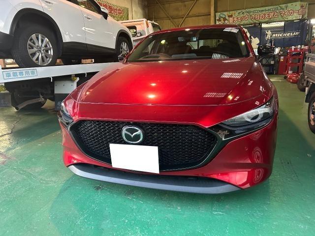 マツダ　ＭＡＺＤＡ３　ステアリング交換