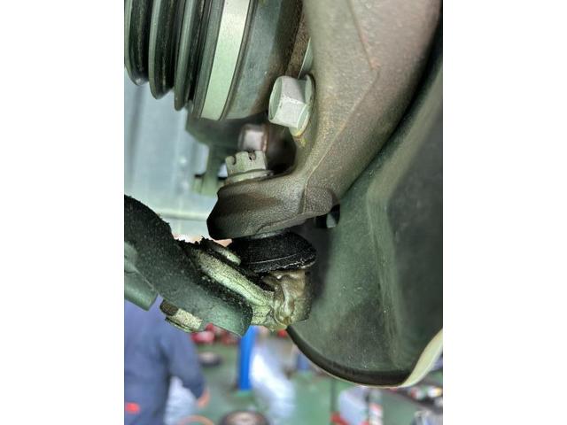 トヨタ　プリウス　車検　　ドアハンドルプロテクター剥がし
