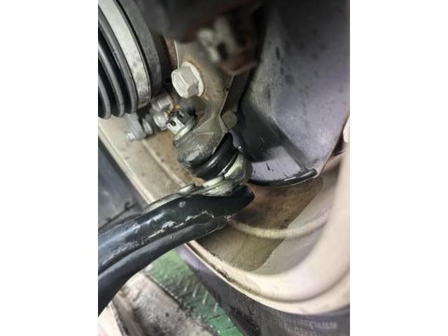 トヨタ　プリウス　車検　　ドアハンドルプロテクター剥がし
