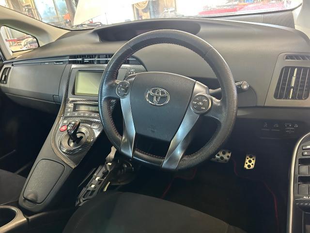 トヨタ　３０プリウス　　段差で異音　ステアリングコラム　インタミシャフト　交換