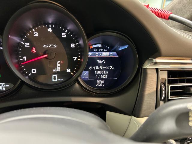 2020年式ポルシェ マカンGTS（2900cc V6）エンジンオイル＆フィルター交換、オイルリセット。坂戸市　鶴ヶ島市　日高市　毛呂山町　越生町　ときがわ町　鳩山町　東松山市　川越市　狭山市　入間市　他地域大歓迎です。
