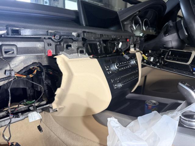 ＢＭＷ・F15・Ｘ５・50iブロアモーター&ブロアレジスター交換。坂戸市　鶴ヶ島市　日高市　毛呂山町　越生町　ときがわ町　鳩山町　東松山市　川越市　狭山市　入間市　他地域大歓迎です。