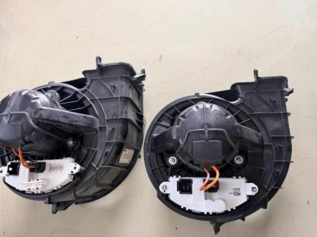 ＢＭＷ・F15・Ｘ５・50iブロアモーター&ブロアレジスター交換。坂戸市　鶴ヶ島市　日高市　毛呂山町　越生町　ときがわ町　鳩山町　東松山市　川越市　狭山市　入間市　他地域大歓迎です。