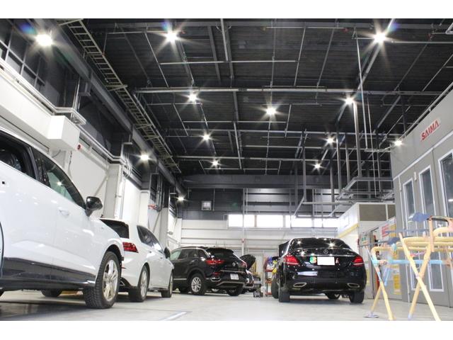 輸入車の鈑金修理、塗装についてプロスタッフが対応しております。