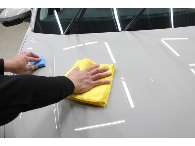 ベテラン専門スタッフが新車時の輝きを保つ、コーティングを施工致します。