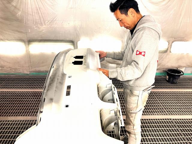 【工程２】部位によってはパーツを外します