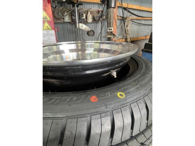 日産 c33ローレル タイヤ交換 組み換え 組替え 引っ張りタイヤ ひっぱり 9j 185/60R15 ロンシャン チーター ビードブースター カスタムカー 岩国市 大竹 廿日市 五日市 玖珂 周東 柳井 周防大島 上関 平生