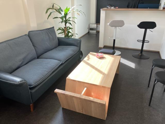 作業中はこちらの待合にて快適にお待ちいただけます