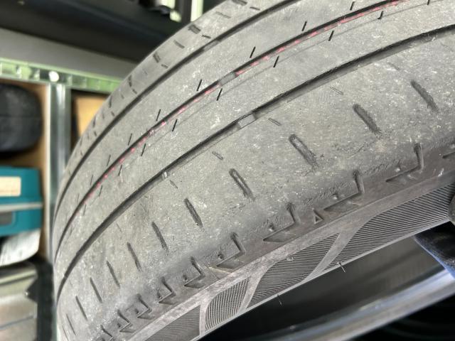 日産　セレナ　ホイール・タイヤ交換