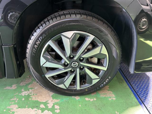 日産　セレナ　ホイール・タイヤ交換