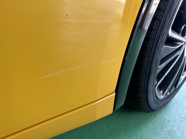 トヨタ　プリウス　キズ・へこみ直し　クイック板金