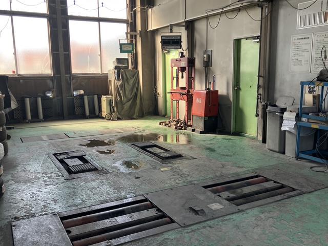 【自動車検査ライン】