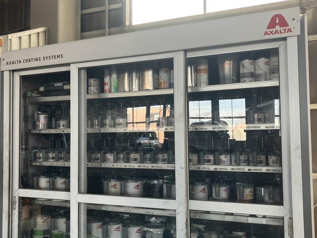 【環境にやさしい水性塗料】