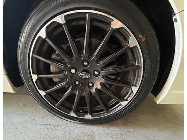 スバル　レヴォーグsti　ホイール・タイヤ交換