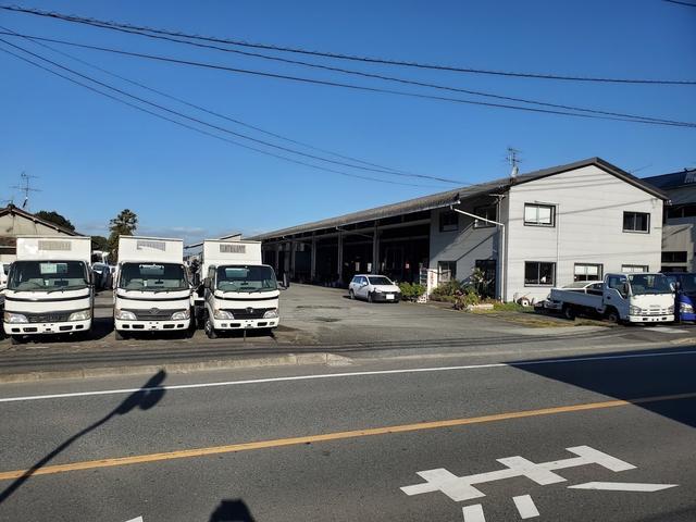 （有）　カーポートアイム　鈑金塗装　事故修理　キズヘコミ直し　受付専門店3