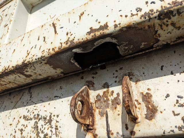 キャンター4トンダンプあおりヒンジ補修