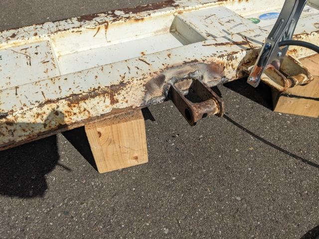 キャンター4トンダンプあおりヒンジ補修