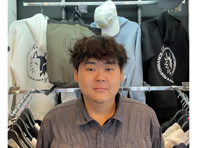 スタッフ紹介3