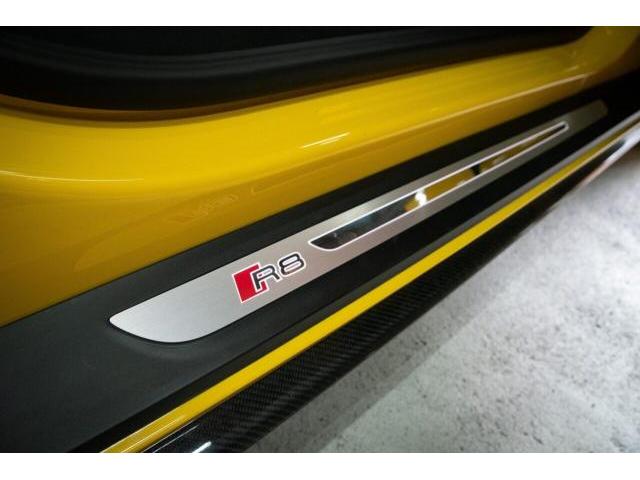 AUDI R8 カーボンラッピング スカッフプレート PPF プロテクションフィルム 京都市