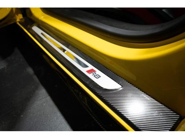 AUDI R8 カーボンラッピング スカッフプレート PPF プロテクションフィルム 京都市