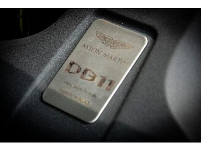 アストンマーティン DB11 エンジンオイル交換 フィルター交換 メンテナンス スーパーカー 京都市