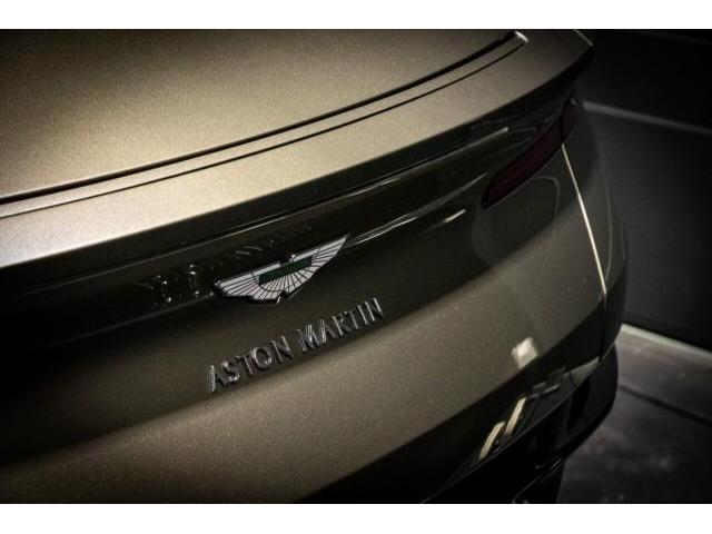アストンマーティン DB11 エンジンオイル交換 フィルター交換 メンテナンス スーパーカー 京都市