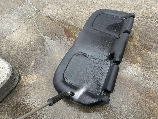 吐瀉物処理　特殊清掃・ワコーズエアキャタライザー施工　アウディ　A3