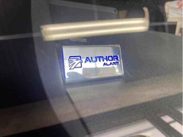 ハイエース　カーセキュリティ(iglaalarm)、スキャナー　大阪　南大阪　堺　ｷｰｴﾐｭﾚｰﾀｰ CANｲﾝﾍﾞｰﾀﾞｰ　盗難対策！　オーサーアラーム