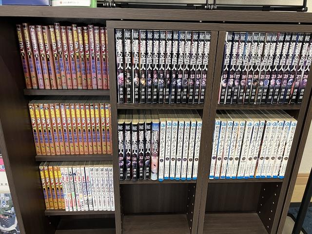 お待ち頂いてる間は当店おススメの漫画もご用意しております