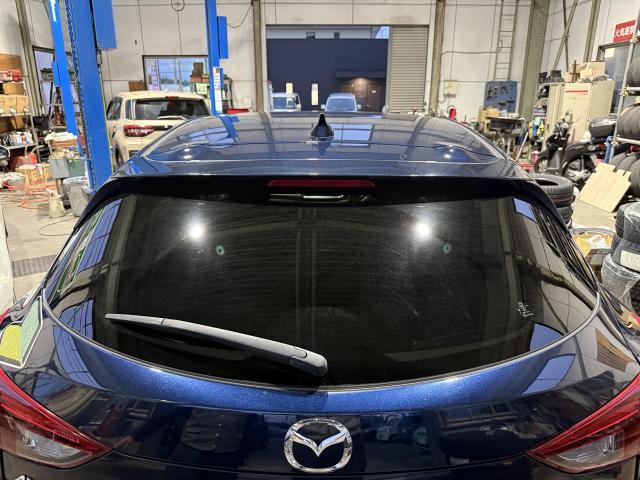 マツダ　アクセラスポーツ　リヤウイング　リヤスポイラー　取付　取り付け　持ち込み　持込　安い　群馬県　高崎市　前橋市　藤岡市　玉村町　伊勢崎市　【栗原オートサービス】