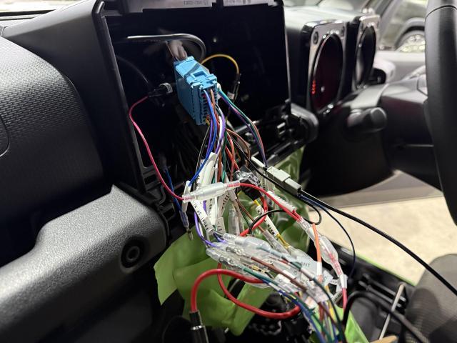 スズキ　ジムニー　オーディオ　ナビ　ディスプレイオーディオ　前後ドライブレコーダー　ドライブレコーダー　取付　取り付け　持込　持ち込み　安い　群馬県　高崎市　前橋市　藤岡市　玉村町　伊勢崎市　【栗原オートサービス】