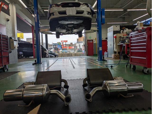 スバル　レガシィ　BP5　持ち込みマフラー取付　持ち込みタワーバー取付　STI純正マフラー　STIフレキシブルタワーバー　松戸　