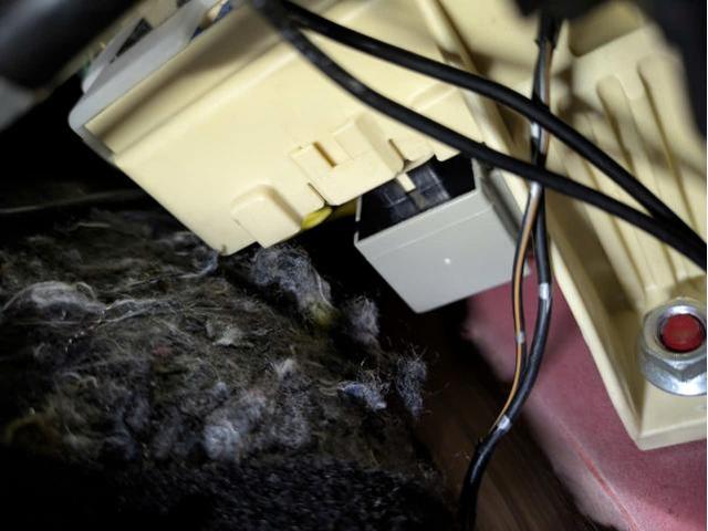 スズキ　スイフト　ZC31S　LEDウィンカーバルブ取付　ハイフラ抵抗取付　ハイフラッシュ防止リレー
