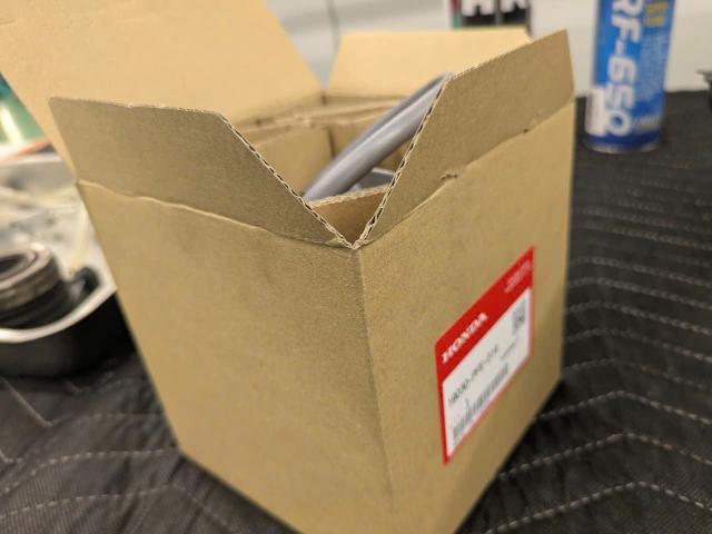 ホンダ　アクティバン　HH5　アイドリング中エアコン効かない　エアコン効きが悪い　ラジエーターファンモーター交換　電装修理