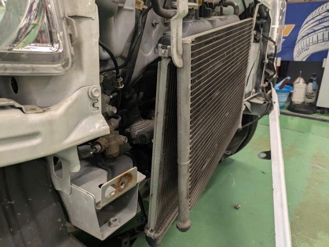 ホンダ　アクティバン　HH5　アイドリング中エアコン効かない　エアコン効きが悪い　ラジエーターファンモーター交換　電装修理