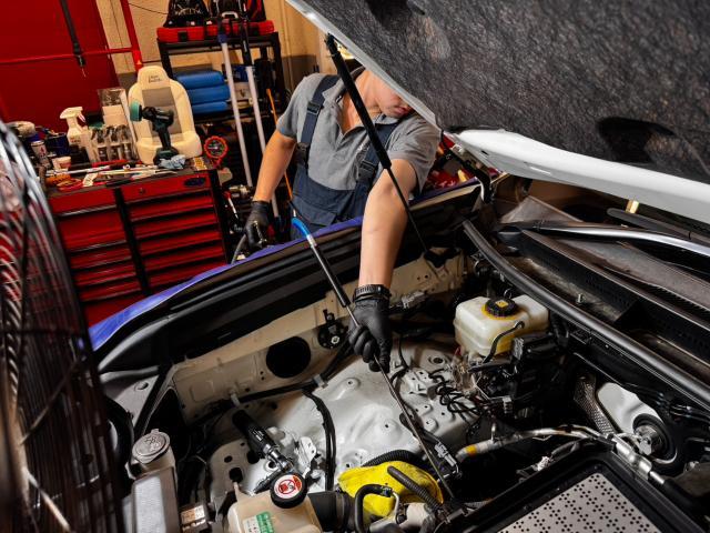 DPF再生不十分　DPF強制燃焼　トヨタ　ランドクルーザープラド　DPF警告　DPFクリーニング　LIQUIMOLY　DPFクリーナーメンテナンス・日常点検