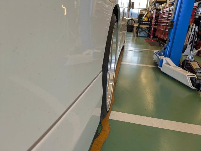 トヨタ　20系アルファード　車高調取り付け　パーフェクトダンパー　SEVEN　7g　乗り心地改善　サスペンション・足回りパーツ取付