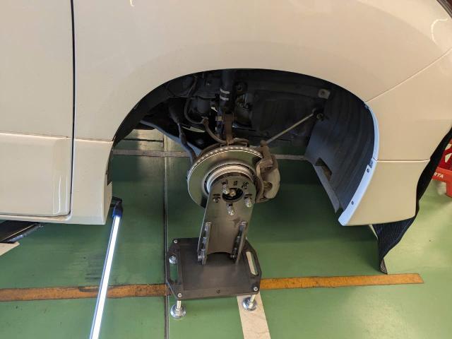 トヨタ　20系アルファード　車高調取り付け　パーフェクトダンパー　SEVEN　7g　乗り心地改善　サスペンション・足回りパーツ取付