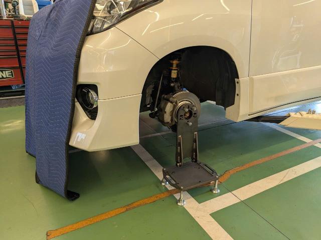 トヨタ　20系アルファード　車高調取り付け　パーフェクトダンパー　SEVEN　7g　乗り心地改善　サスペンション・足回りパーツ取付